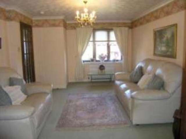  Image of 3 bedroom Detached house for sale in Cumnock Road Glasgow G33 at Glasgow Lanarkshire Stepps, G33 1QT