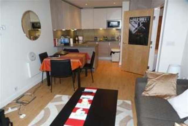  Image of Flat to rent in Heritage Avenue London NW9 at London, NW9 5WT