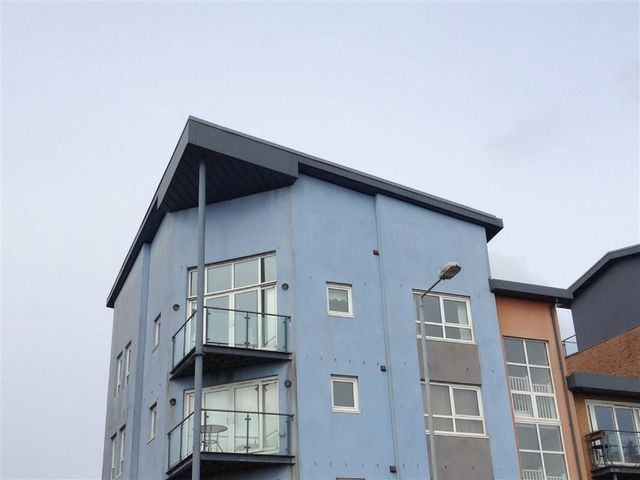  Image of 3 bedroom Flat for sale in Pentre Doc Y Gogledd Llanelli SA15 at Cwrt Westfa Llanelli Llanelli, SA15 2LX
