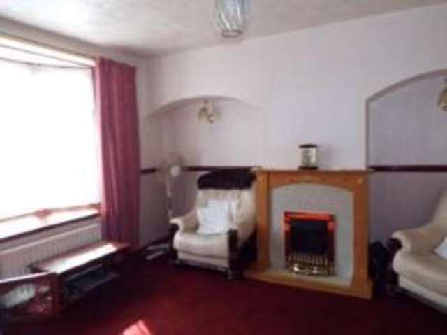  Image of 3 bedroom Terraced house for sale in Fitzstephen Road Becontree Dagenham RM8 at Dagenham  Becontree Heath, RM8 2YB