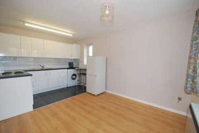  Image of 1 bedroom Flat to rent in Dawes Close Coventry CV2 at Dawes Close  Coventry, CV2 4LL