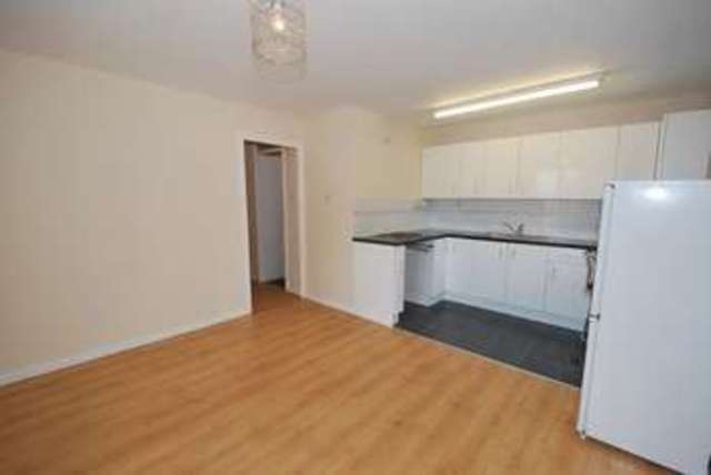  Image of 1 bedroom Flat to rent in Dawes Close Coventry CV2 at Dawes Close  Coventry, CV2 4LL