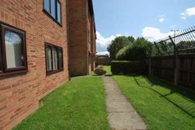  Image of 1 bedroom Flat to rent in Dawes Close Coventry CV2 at Dawes Close  Coventry, CV2 4LL