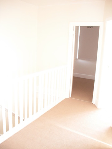  Image of 2 bedroom Flat to rent in Dawlish Avenue Shirley Southampton SO15 at Upper Shirley  Southampton, SO15 5HQ