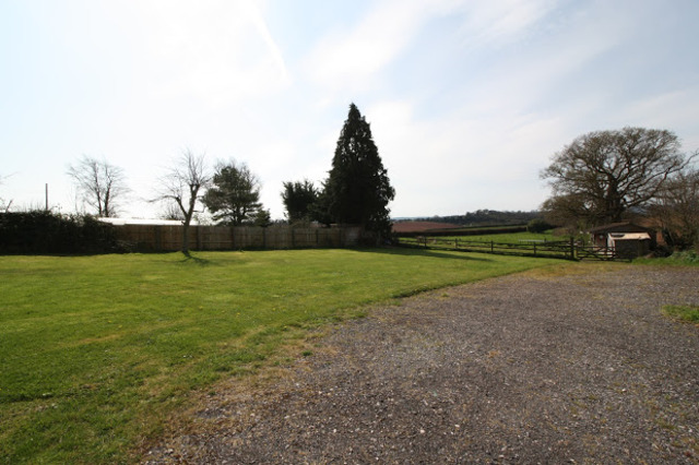  Image of 5 bedroom Property to rent in Dawlish Road Alphington Exeter EX2 at Dawlish Road  Exeter, EX2 8XW
