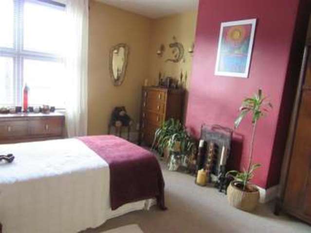  Image of 4 bedroom Property for sale in Derbyshire Lane Hucknall Nottingham NG15 at Derbyshire Lane Nottingham Nottingham, NG15 7GE
