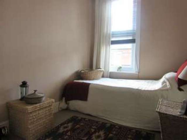  Image of 4 bedroom Property for sale in Derbyshire Lane Hucknall Nottingham NG15 at Derbyshire Lane Nottingham Nottingham, NG15 7GE