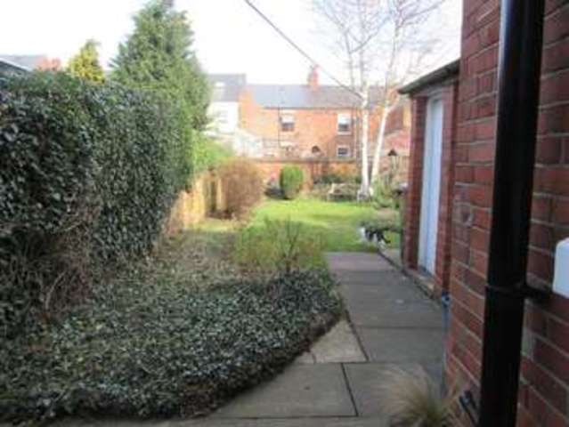  Image of 4 bedroom Property for sale in Derbyshire Lane Hucknall Nottingham NG15 at Derbyshire Lane Nottingham Nottingham, NG15 7GE