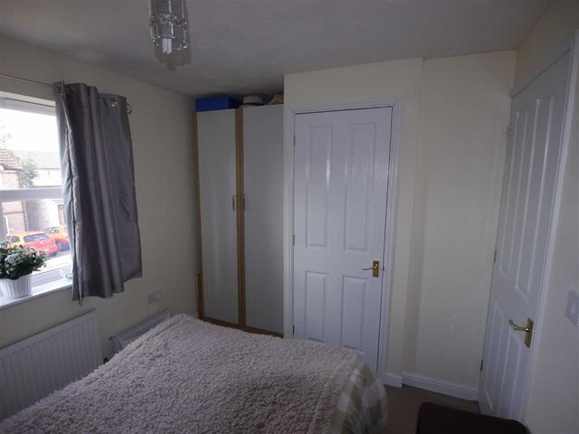  Image of 2 bedroom Property for sale in Dewfield Close Bierley Bradford BD4 at Dewfield Close Bradford Bradford, BD4 6BT