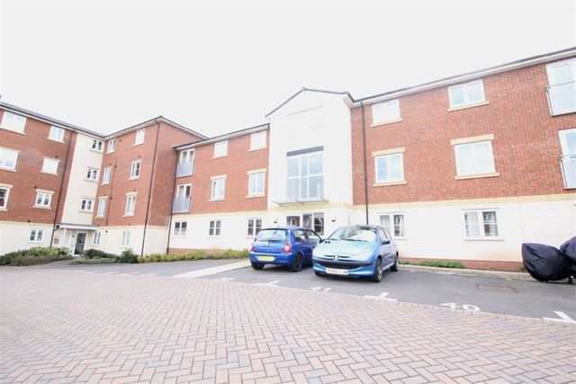  Image of 2 bedroom Property for sale in Dixon Close Redditch B97 at Redditch Worcestershire Redditch, B97 6AJ