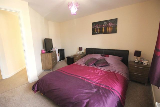  Image of 2 bedroom Property for sale in Dixon Close Redditch B97 at Redditch Worcestershire Redditch, B97 6AJ