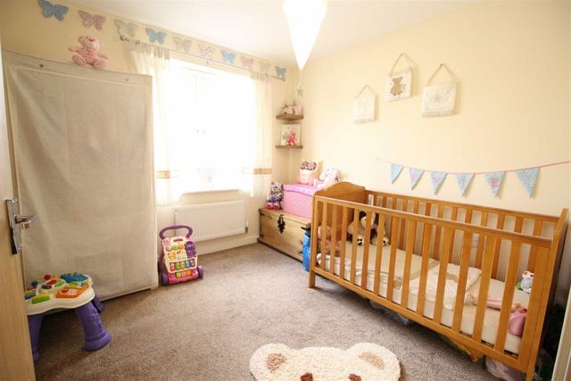  Image of 2 bedroom Property for sale in Dixon Close Redditch B97 at Redditch Worcestershire Redditch, B97 6AJ