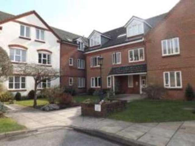  Image of 1 bedroom Retirement Property for sale in Dove Gardens Park Gate Southampton SO31 at Dove Gardens Southampton Park Gate, SO31 7FP