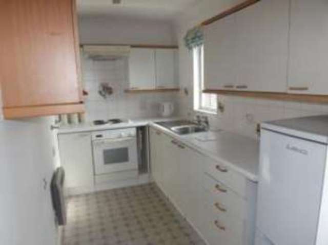  Image of 1 bedroom Retirement Property for sale in Dove Gardens Park Gate Southampton SO31 at Dove Gardens Southampton Park Gate, SO31 7FP