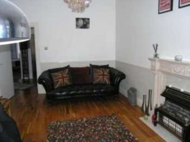  Image of 2 bedroom Flat for sale in Duke Street Dennistoun Glasgow G31 at Glasgow Lanarkshire Birkwood, G31 1QL