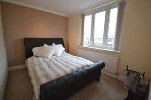  Image of 4 bedroom Detached house for sale in Durkar Lane Durkar Wakefield WF4 at Durkar Wakefield West Yorkshire, WF4 3AF
