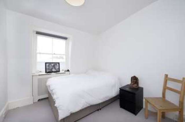  Image of 2 bedroom Flat to rent in Eardley Crescent London SW5 at Eardley Crescent  London, SW5 9JS