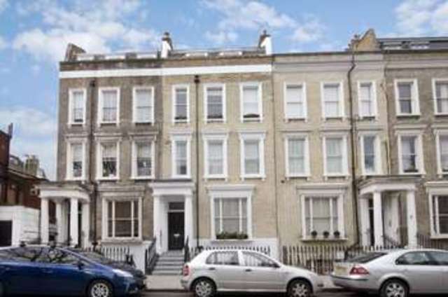  Image of 2 bedroom Flat to rent in Eardley Crescent London SW5 at Eardley Crescent  London, SW5 9JS