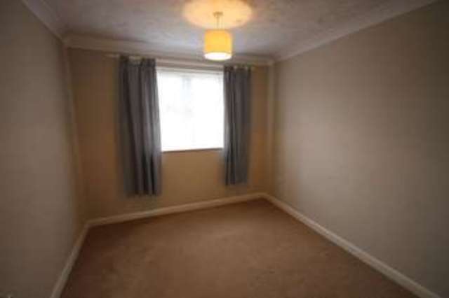  Image of 1 bedroom Flat for sale in Earls Meade Luton LU2 at Earls Meade  Luton, LU2 7JE