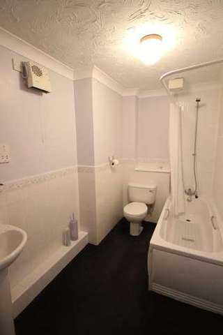  Image of 1 bedroom Flat for sale in Earls Meade Luton LU2 at Earls Meade  Luton, LU2 7JE