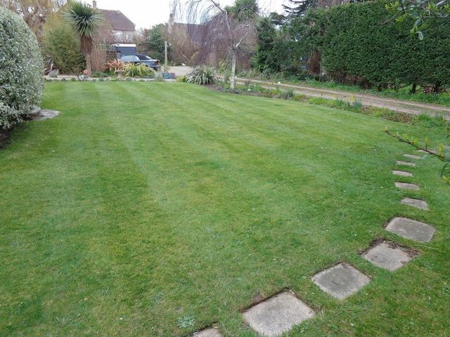  Image of 4 bedroom Flat for sale in Seaview Avenue East Preston Littlehampton BN16 at 4 Seaview Avenue East Preston Kingston, BN16 1PP