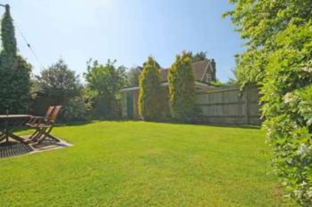  Image of 4 bedroom Property for sale in Woodland Close East Wellow Romsey SO51 at Woodland Close East Wellow Romsey, SO51 6BQ