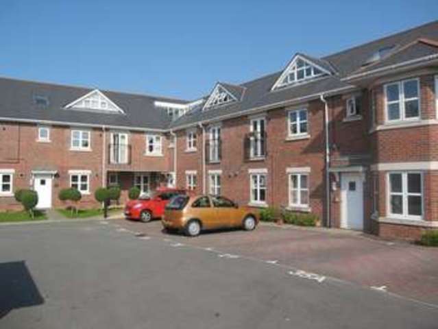  Image of 2 bedroom Flat to rent in Blenheim Road Eastleigh SO50 at 41 Blenheim Road  Eastleigh, SO50 5JU