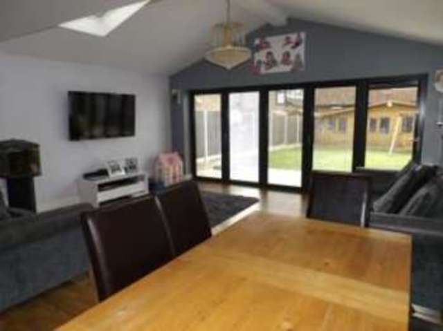  Image of 4 bedroom Detached house for sale in Bowman Avenue Eastwood Leigh-on-Sea SS9 at Eastwood Essex Eastwood, SS9 5EP