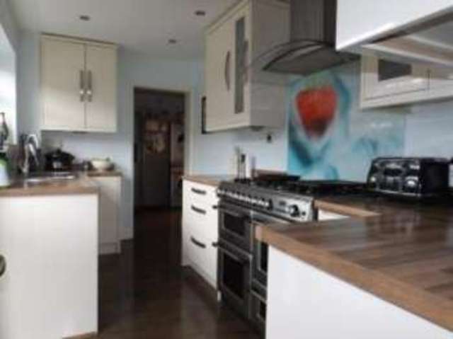  Image of 4 bedroom Detached house for sale in Bowman Avenue Eastwood Leigh-on-Sea SS9 at Eastwood Essex Eastwood, SS9 5EP