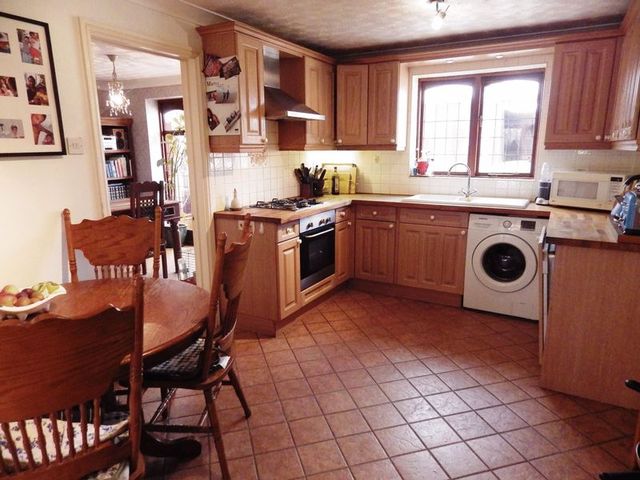  Image of 3 bedroom Detached house for sale in Lottings Way Eaton Ford St. Neots PE19 at Lottings Way Eaton Ford St. Neots, PE19 7QX