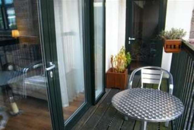  Image of 1 bedroom Flat to rent in Lloyd George Avenue Cardiff CF10 at Cardiff, CF10 4QL