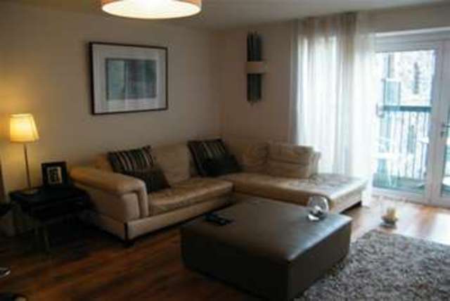  Image of 1 bedroom Flat to rent in Lloyd George Avenue Cardiff CF10 at Cardiff, CF10 4QL
