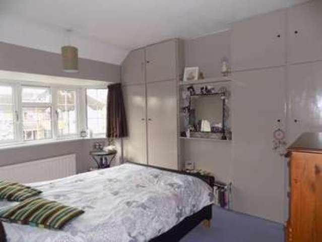  Image of 4 bedroom Semi-Detached house for sale in Elizabeth Way Stoke Poges Slough SL2 at Elizabeth Way Stoke Poges Slough, SL2 4LQ