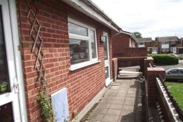  Image of 1 bedroom Maisonette to rent in Elkstone Close Worcester WR4 at Worcester, WR4 9XH
