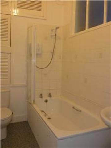  Image of 2 bedroom Flat to rent in Elmbank Road Aberdeen AB24 at City Centre Aberdeen Aberdeen, AB24 3PH