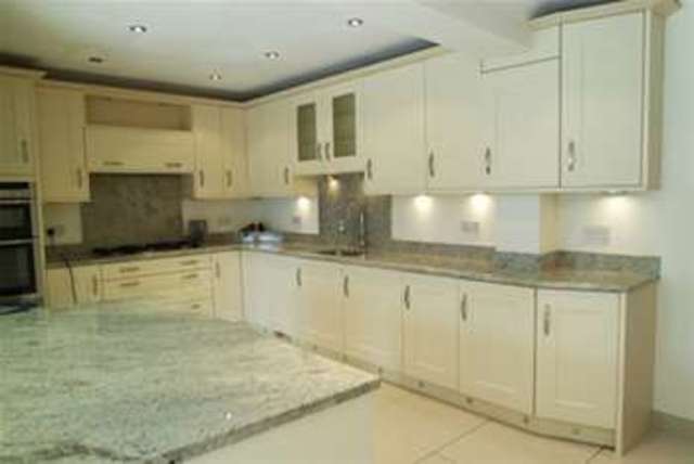  Image of 5 bedroom Detached house to rent in Ember Lane Esher KT10 at Esher, KT10 8EJ