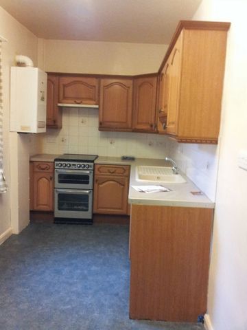  Image of 3 bedroom Terraced house to rent in Everard Street Crosland Moor Huddersfield HD4 at Everard Street  Huddersfield, HD4 5DW