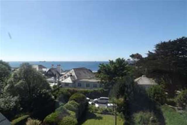  Image of 2 bedroom Flat to rent in Stracey Road Falmouth TR11 at Falmouth, TR11 4DW