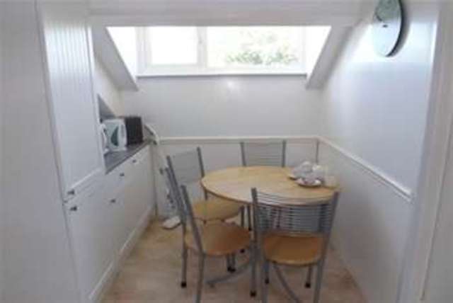  Image of 2 bedroom Flat to rent in Stracey Road Falmouth TR11 at Falmouth, TR11 4DW