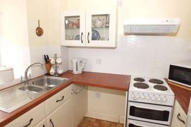  Image of 1 bedroom Flat for sale in Church Street Faringdon SN7 at Faringdon Oxfordshire, SN7 8SL