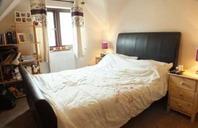  Image of 3 bedroom End of Terrace for sale in Ash Close Faringdon SN7 at Faringdon Oxfordshire, SN7 8EJ