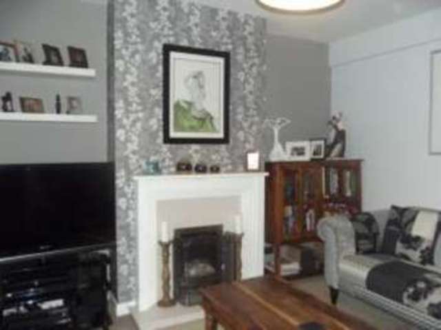  Image of 3 bedroom Semi-Detached house for sale in Lynchford Road Farnborough GU14 at Farnborough Hampshire Farnborough Green, GU14 6AR