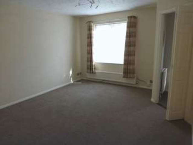  Image of 3 bedroom Terraced house to rent in Fastnet Way Caister-on-Sea Great Yarmouth NR30 at Fastnet Way Caister-On-Sea Great Yarmouth, NR30 5TS