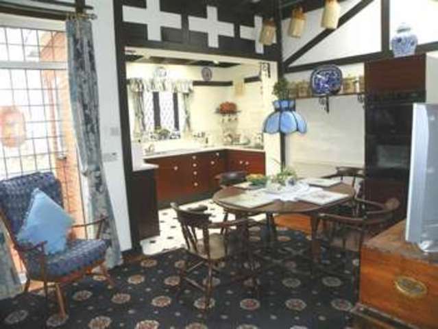  Image of 2 bedroom Property for sale in Felinfoel Road Llanelli SA15 at Felinfoel Road Llanelli Llanelli, SA15 3NJ