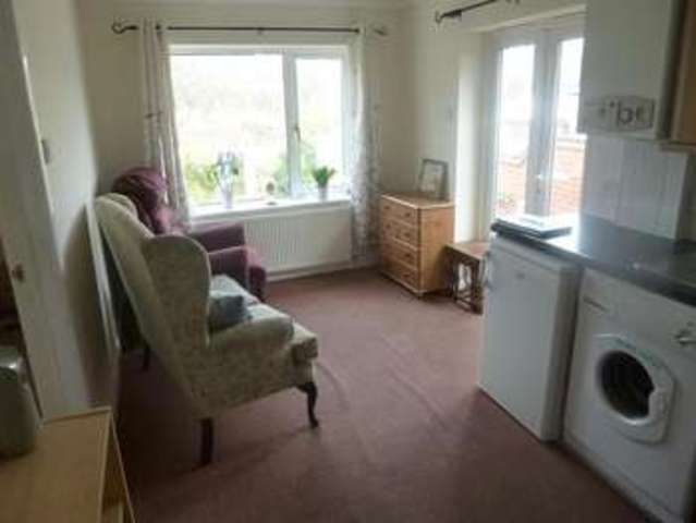  Image of 1 bedroom Detached house to rent in Felixstowe Road Ipswich IP3 at Ipswich, IP3 9DH