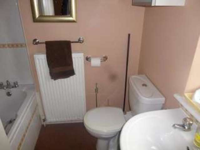  Image of 1 bedroom Detached house to rent in Felixstowe Road Ipswich IP3 at Ipswich, IP3 9DH