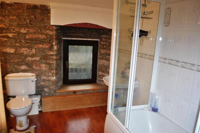  Image of 3 bedroom Detached house to rent in Llansaint Kidwelly SA17 at Llansaint  Kidwelly, SA17 5HX