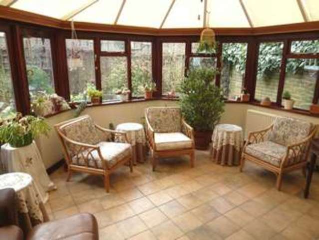  Image of 4 bedroom Detached house for sale in Medefield Fetcham Leatherhead KT22 at Mede Field  Fetcham, KT22 9XB