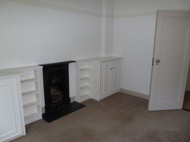  Image of 6 bedroom Detached house to rent in The Ridges Finchampstead Wokingham RG40 at The Ridges Finchampstead Finchampstead, RG40 3SY