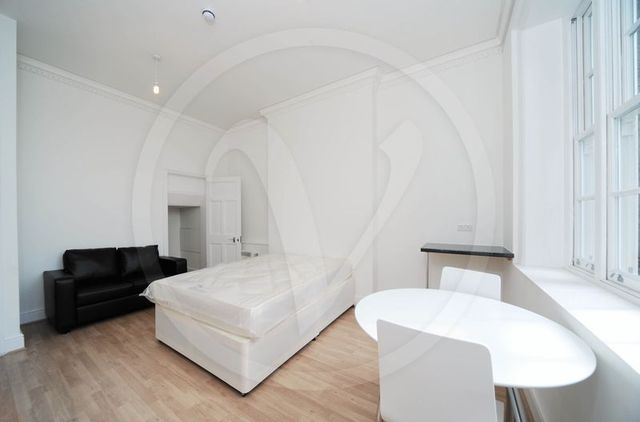  Image of Flat to rent in Finchley Road London NW3 at Finchley Road Hampstead Belsize Park, NW3 6JY